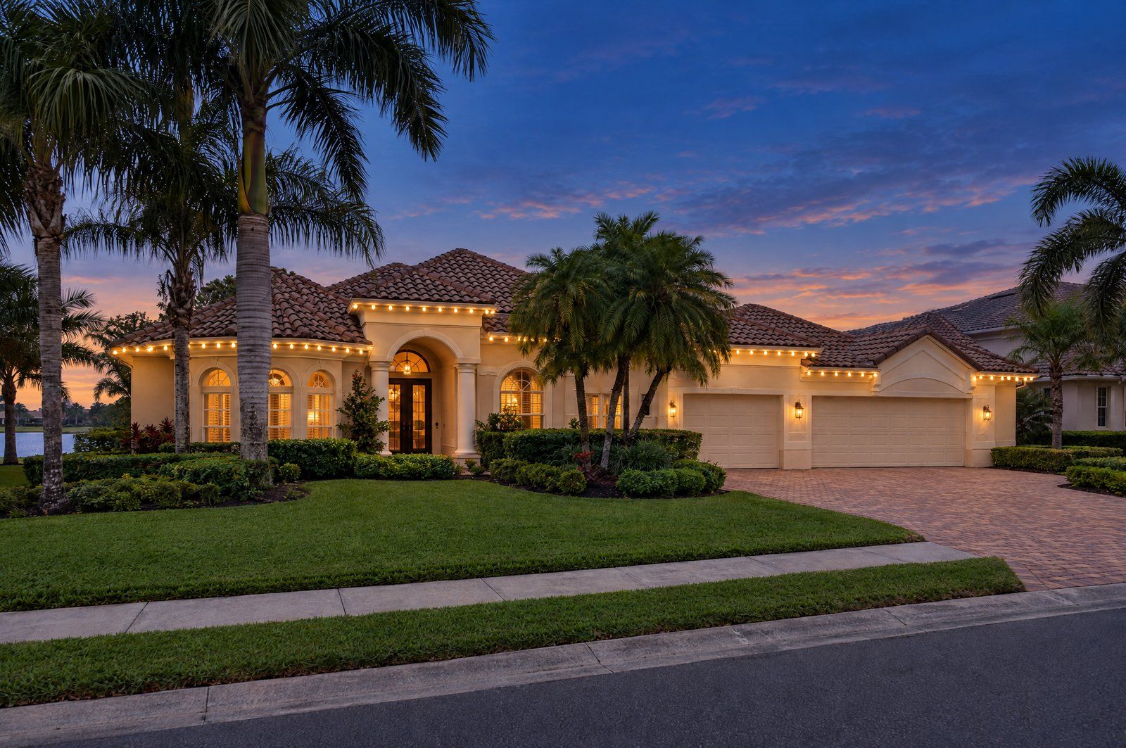 Front roofline lit in warm white C9 bulbs